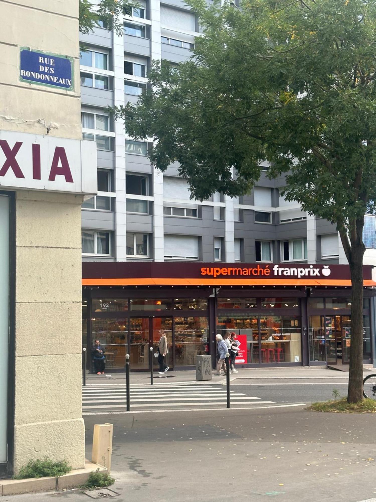 Апартаменти Metro Gambetta Париж Екстер'єр фото